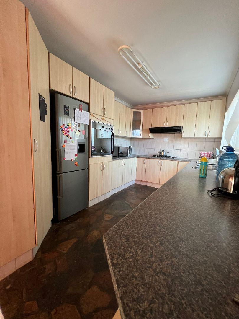 4 Bedroom Property for Sale in Kabega Park Eastern Cape